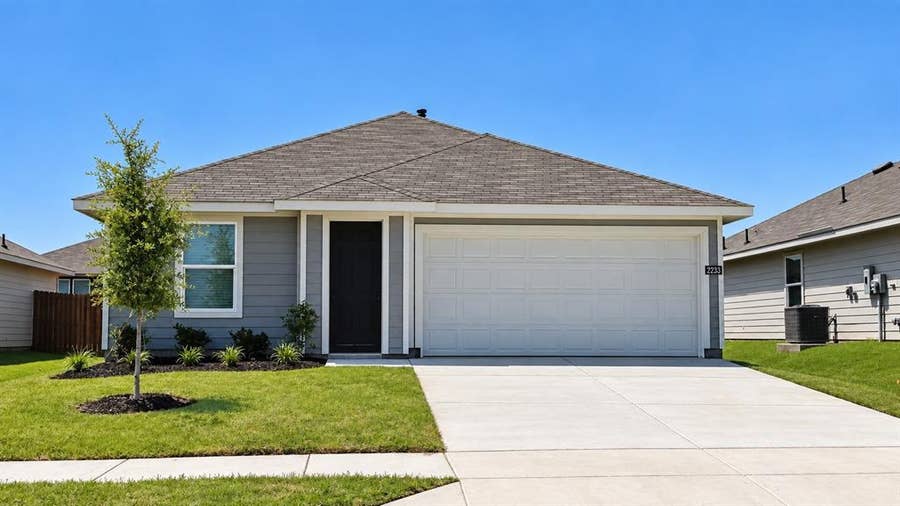 Property photo for 2233 WAYLON Drive, Fort Worth, TX