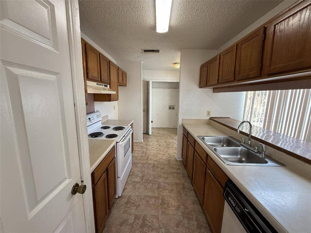 1636 Lemonwood Circle, Mesquite, TX 75149 1636 Lemonwood Circle, Mesquite, TX 75149