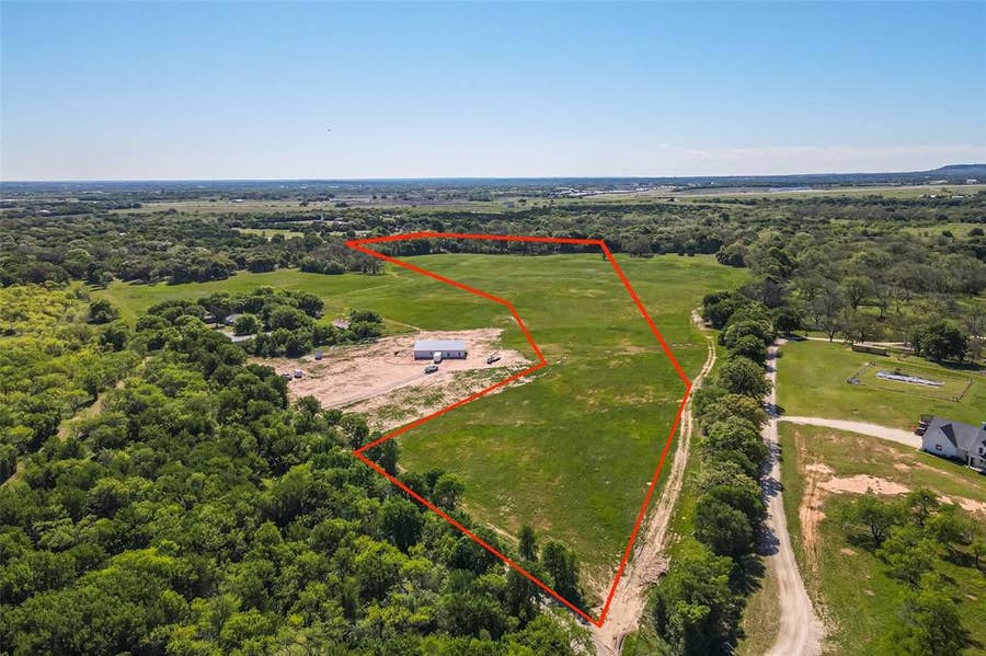 Property photo for 2740 Overton Court, Granbury, TX