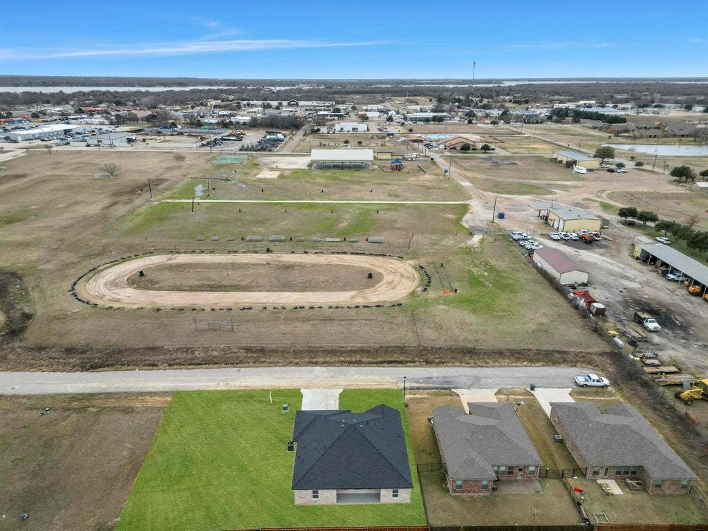 306 Day Drive, Mabank, TX 75147 306 Day Drive, Mabank, TX 75147