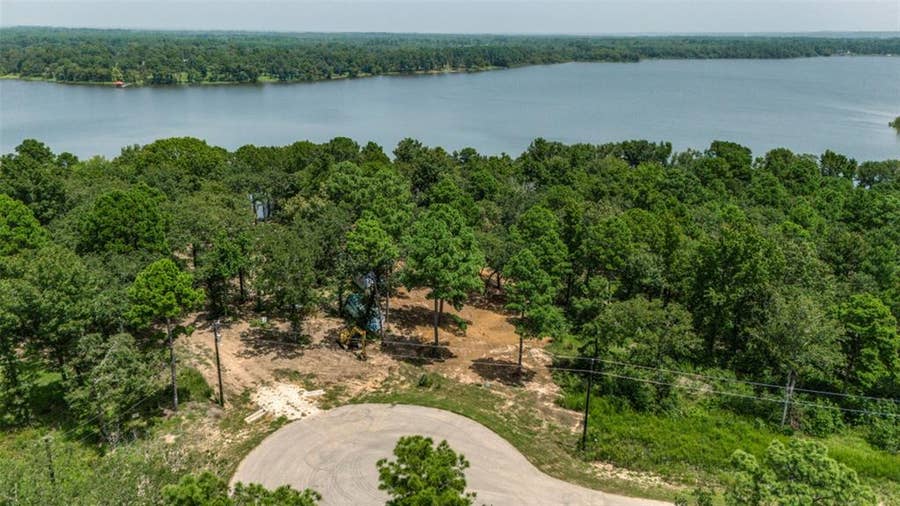 Property photo for 3268 Shadow Pine Drive, Larue, TX
