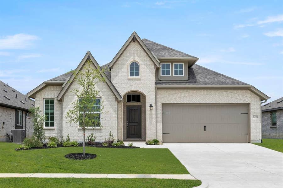 Property photo for 1404 Elle Lane, Aubrey, TX