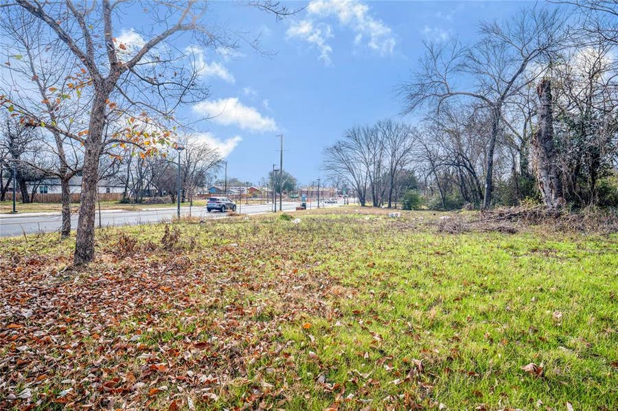 Property photo for 2525 Saint Clair Drive, Dallas, TX