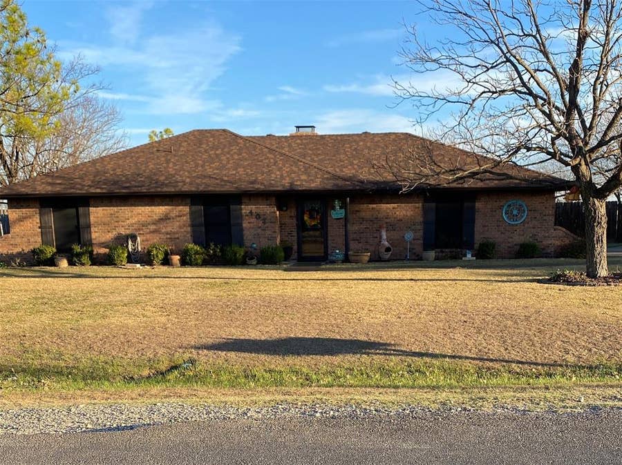 Property photo for 407 Green Acres Drive, Palmer, TX