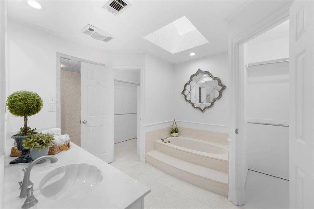 6018 Raleigh Drive, Garland, TX 75044 6018 Raleigh Drive, Garland, TX 75044