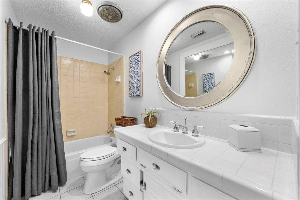 6018 Raleigh Drive, Garland, TX 75044 6018 Raleigh Drive, Garland, TX 75044