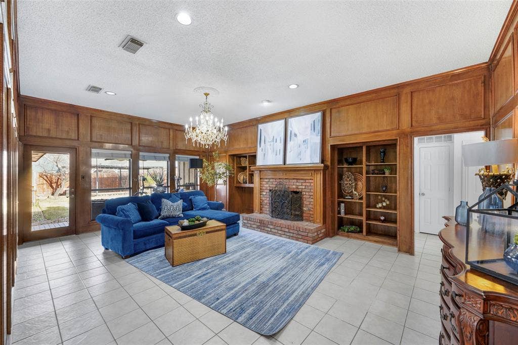 6018 Raleigh Drive, Garland, TX 75044 6018 Raleigh Drive, Garland, TX 75044