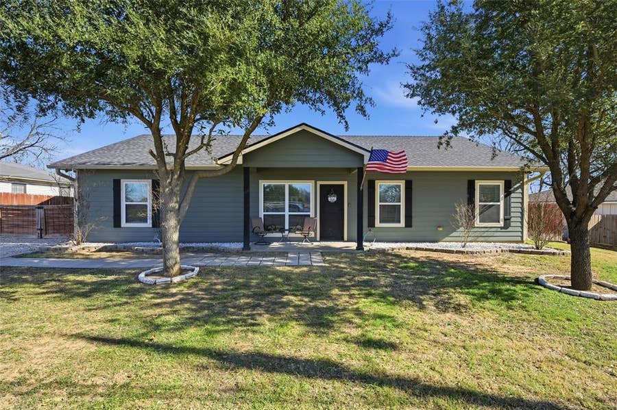 Property photo for 12992 Old Dallas Road, West, TX