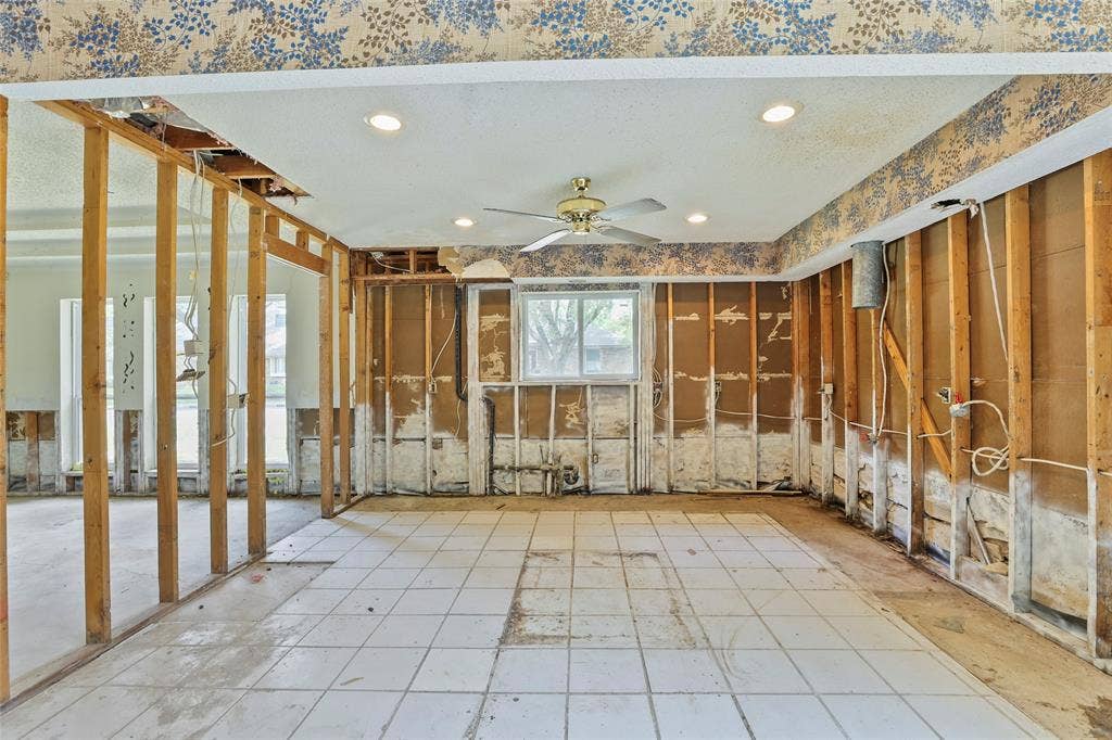9706 Trevor Drive, Dallas, TX 75243 9706 Trevor Drive, Dallas, TX 75243