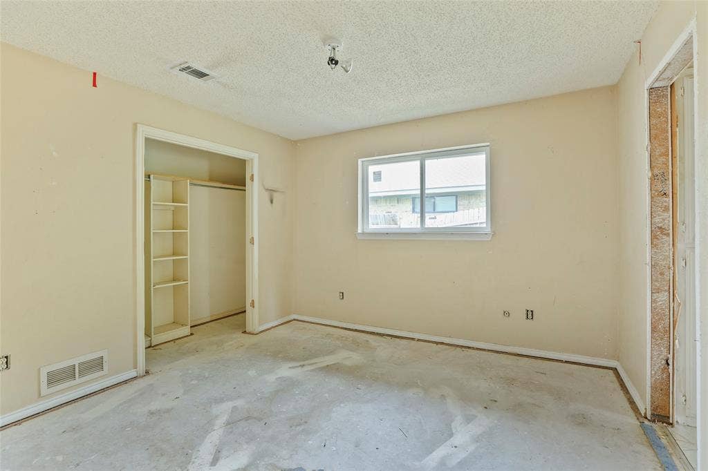 9706 Trevor Drive, Dallas, TX 75243 9706 Trevor Drive, Dallas, TX 75243