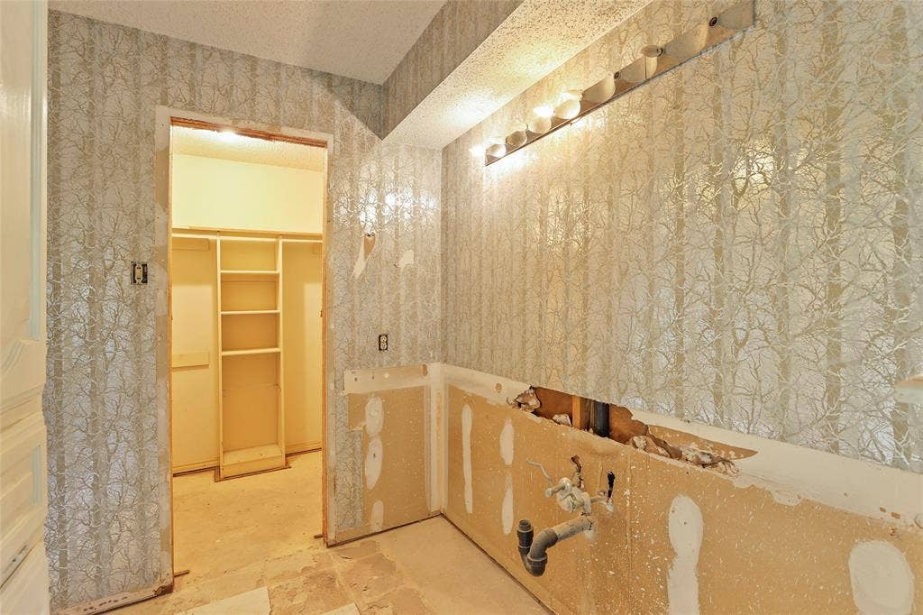 9706 Trevor Drive, Dallas, TX 75243 9706 Trevor Drive, Dallas, TX 75243