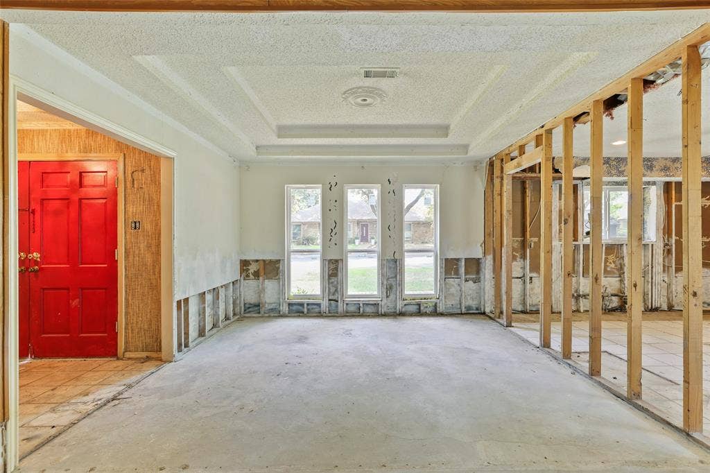 9706 Trevor Drive, Dallas, TX 75243 9706 Trevor Drive, Dallas, TX 75243
