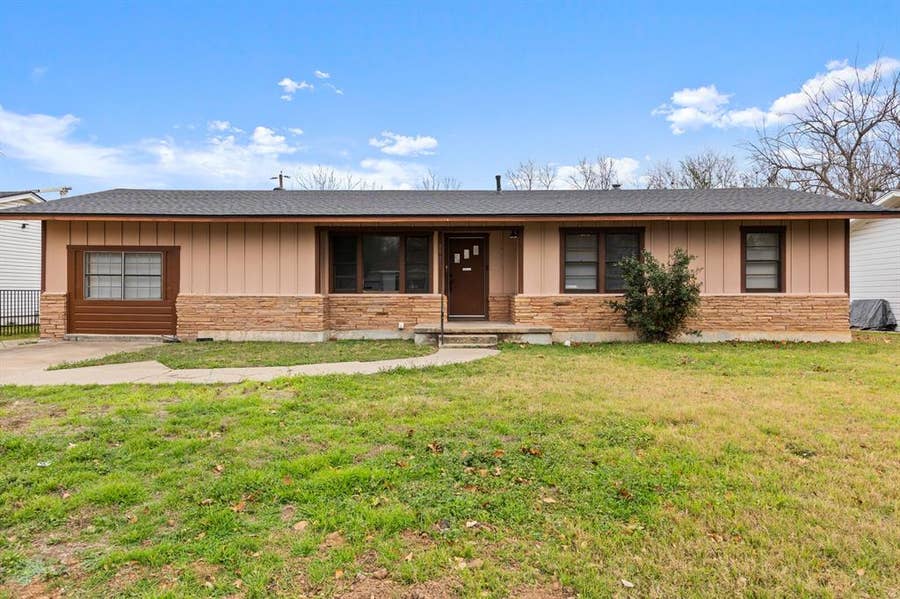 Property photo for 2506 S 24th Street, Waco, TX