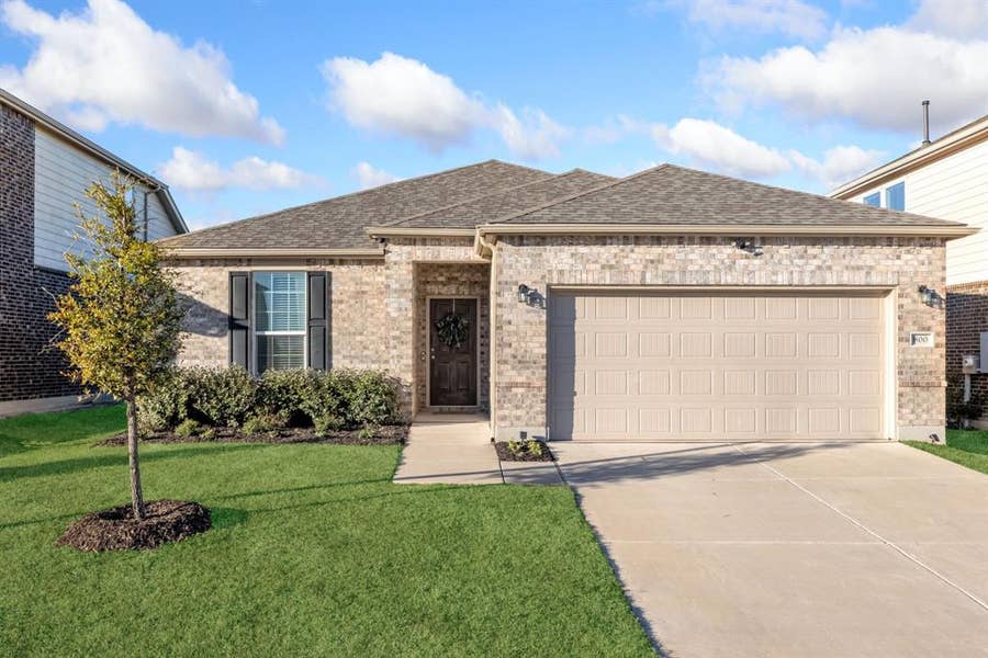 Property photo for 800 Gull Road, Princeton, TX