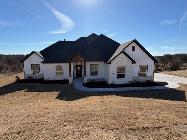 1029 Deer Island Court, Azle, TX 76020 1029 Deer Island Court, Azle, TX 76020