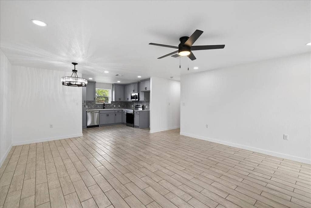 335 Flying Bridge, Gun Barrel City, TX 75156 335 Flying Bridge, Gun Barrel City, TX 75156