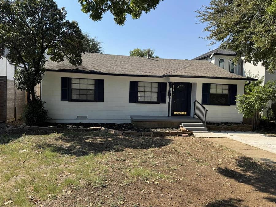 Property photo for 8427 Ridgelea Street, Dallas, TX