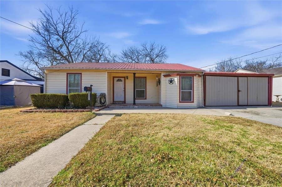Property photo for 3906 Henderson Street, Greenville, TX