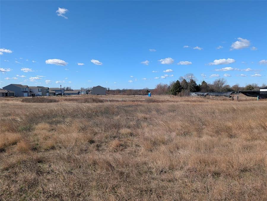 Property photo for 280 Victory Drive, Mabank, TX