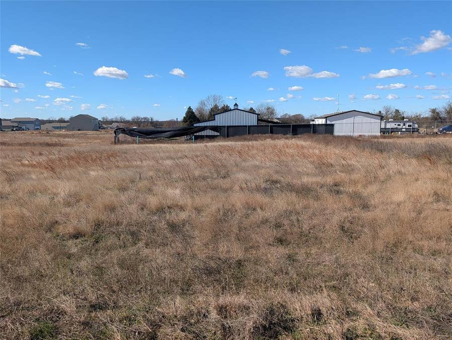 Property photo for 276 Victory Drive, Mabank, TX