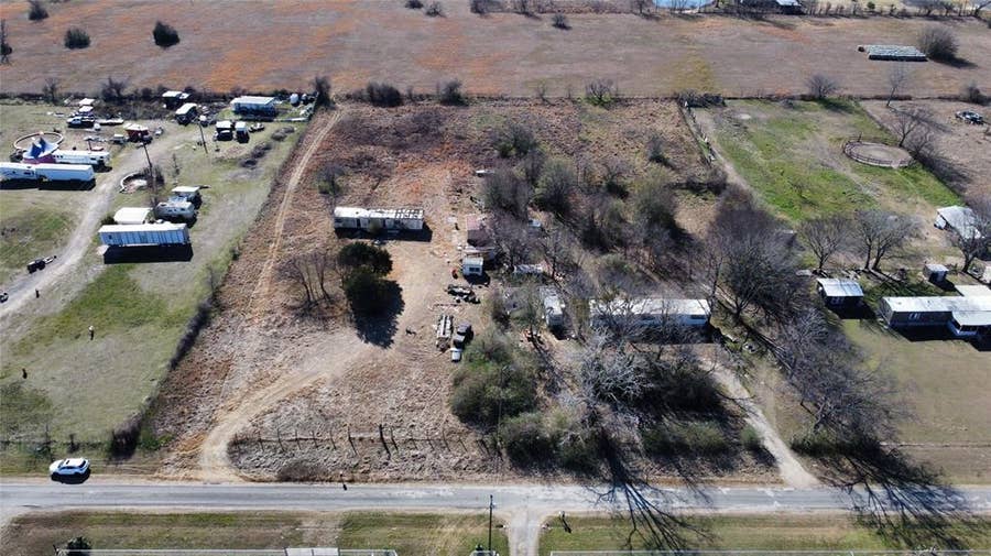 Property photo for 6700 Smoke Lane, Scurry, TX