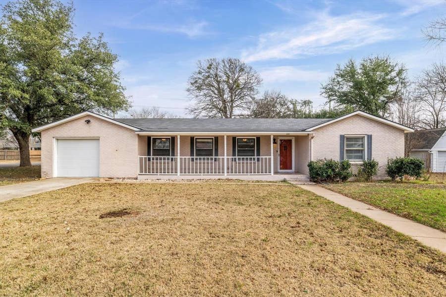 Property photo for 351 Santa Fe Drive, Woodway, TX