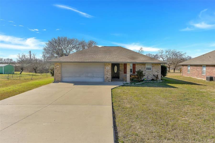 Property photo for 203 N Church Street, Blue Ridge, TX