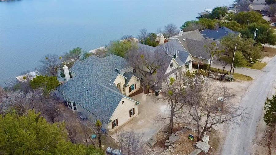 Property photo for 2702 River Ridge Court, Granbury, TX