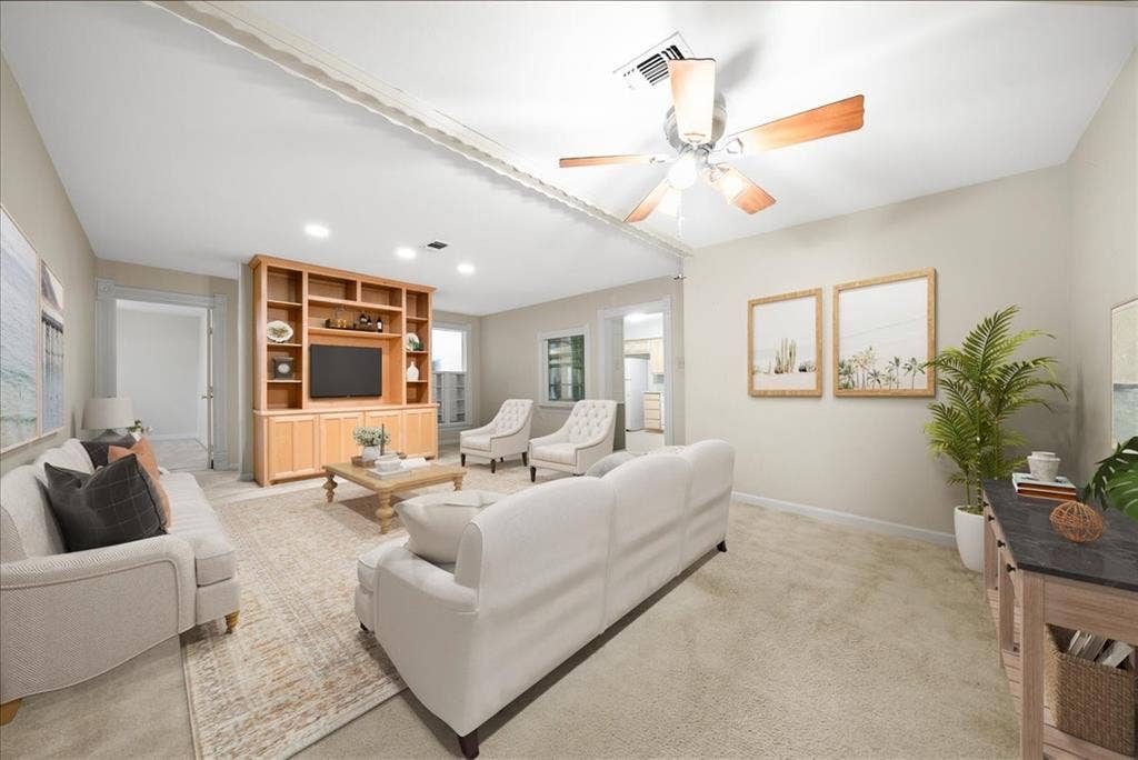 101 N 7th Street, Krum, TX 76249 Living area featuring light carpet, ceiling fan, and recessed lighting