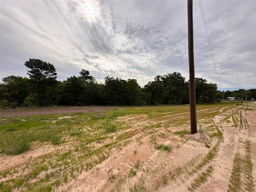 Property photo for 16934 Sawyer Way, Lindale, TX