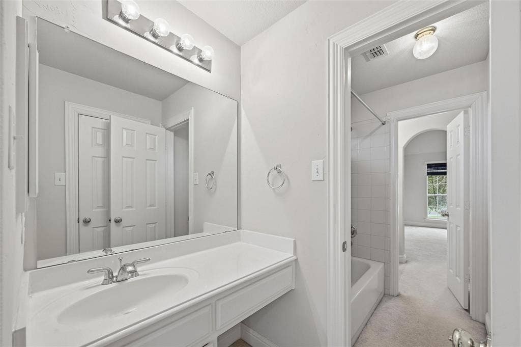 222 River Birch Trail, Garland, TX 75040 222 River Birch Trail, Garland, TX 75040