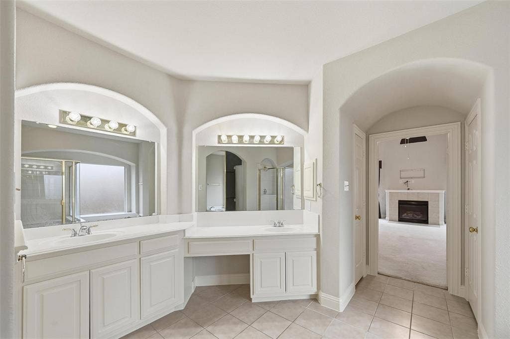 222 River Birch Trail, Garland, TX 75040 222 River Birch Trail, Garland, TX 75040