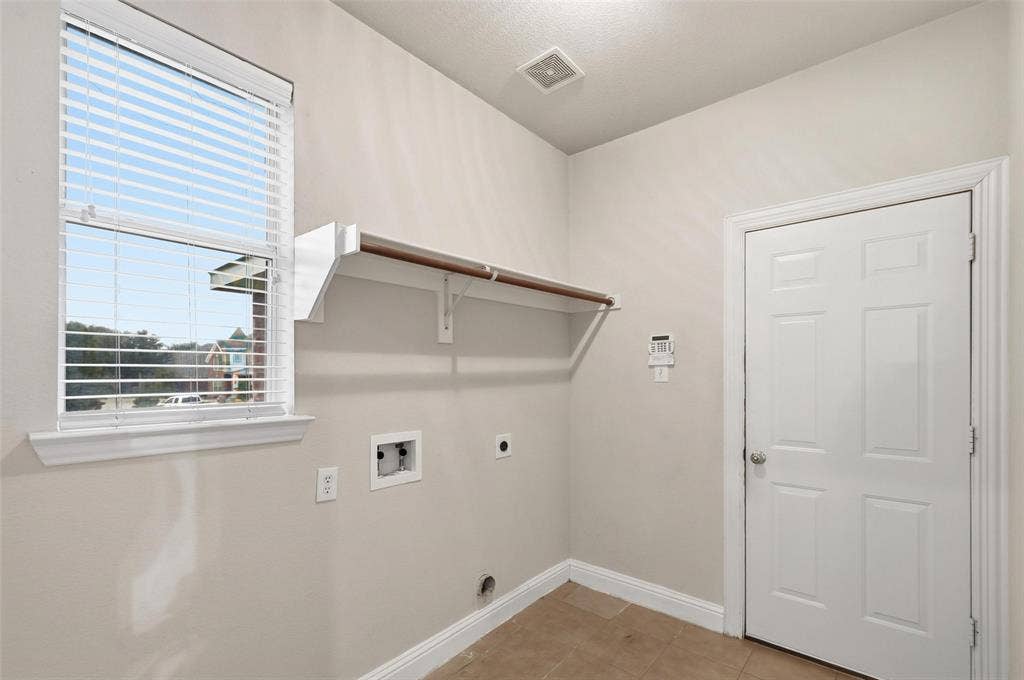 222 River Birch Trail, Garland, TX 75040 222 River Birch Trail, Garland, TX 75040