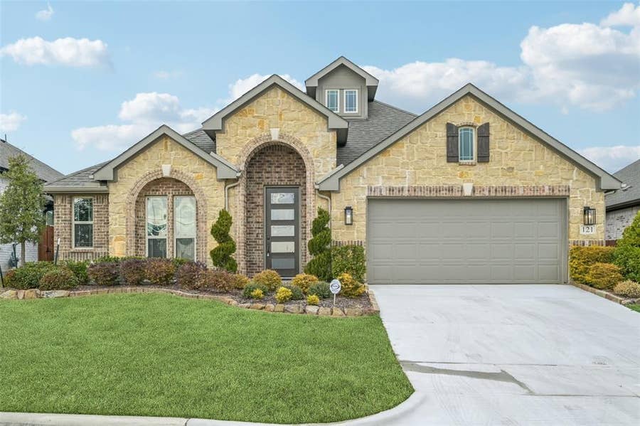 Property photo for 121 Emperor Oak Court, Balch Springs, TX