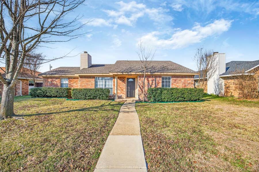 Property photo for 2709 College Park Drive, Rowlett, TX