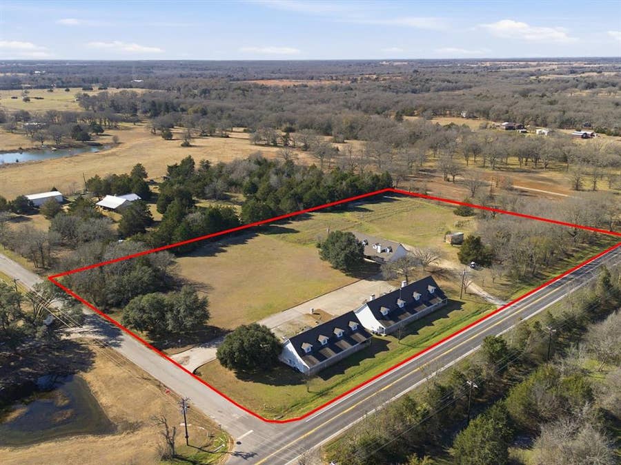 Property photo for 1010 Ranch Country Drive, Kemp, TX