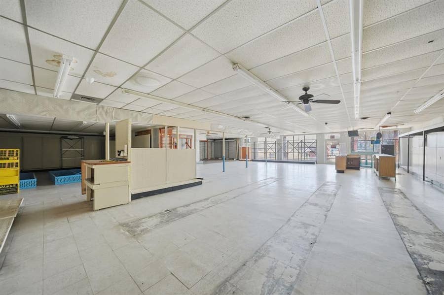 Property photo for 233 N Hampton Road, DeSoto, TX