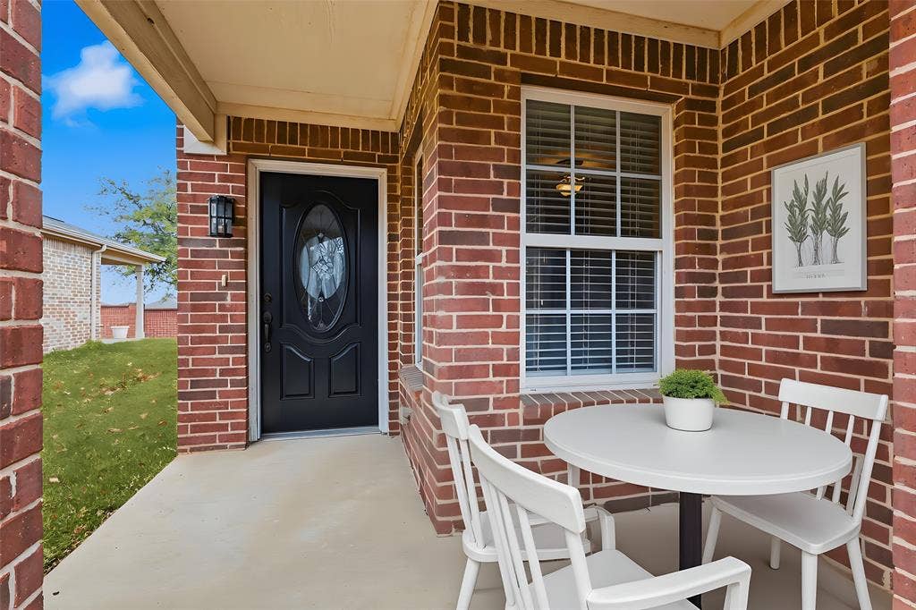 1492 Troon Drive, Frisco, TX 75036 Front Porch Virtually Staged