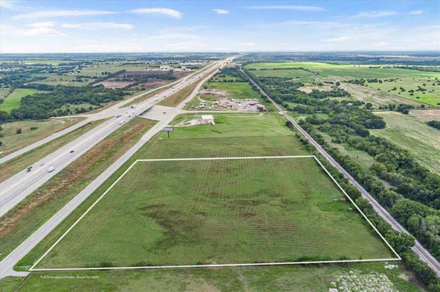 Property photo for 15179 N I-35, Troy, TX