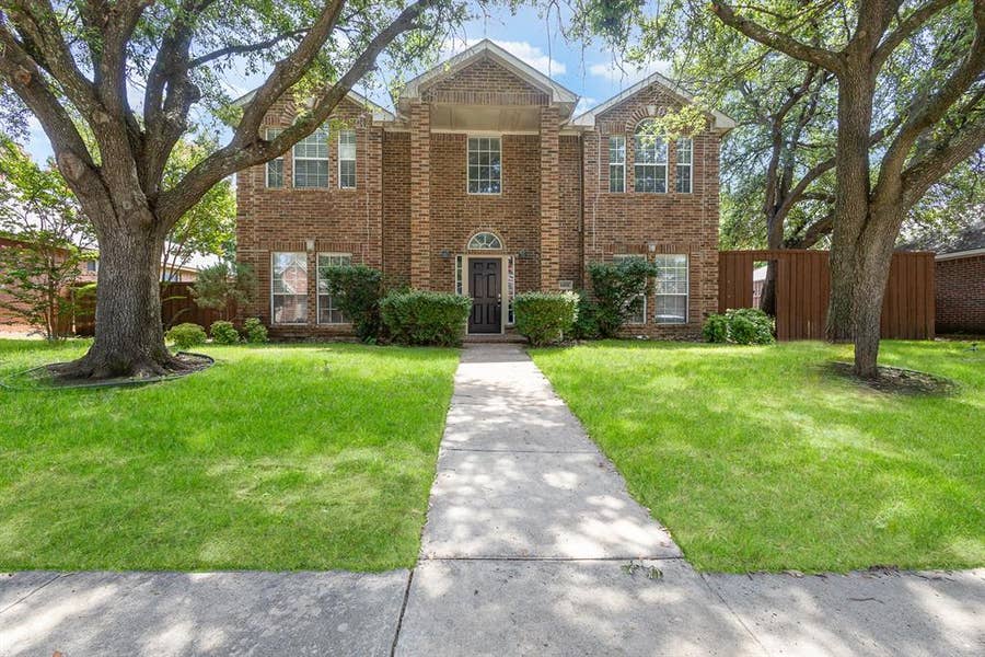 Property photo for 5400 Belle Chasse Lane, Frisco, TX