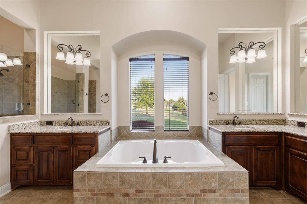 Dual Vanitys with Large Bath