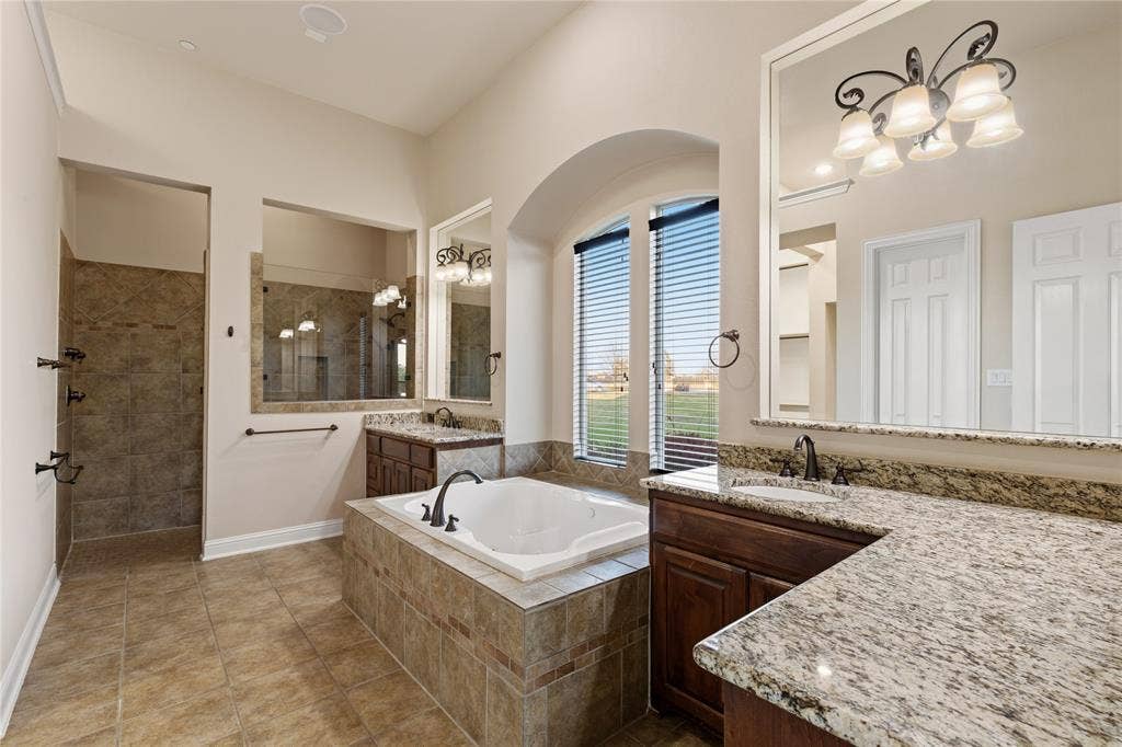 210 Rockland Trail, Lucas, TX 75002