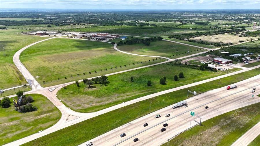 Property photo for TBD S Ih 35, Lacy Lakeview, TX