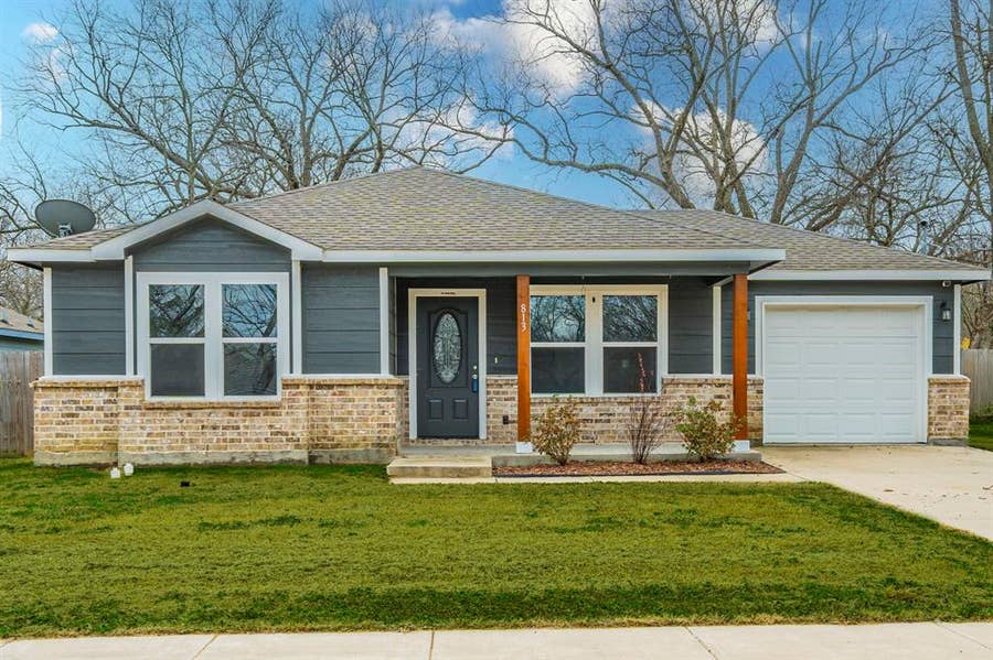 Property photo for 813 Jones Street, Greenville, TX