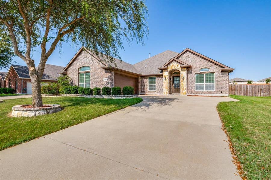 Property photo for 1501 Bricknell Drive, Glenn Heights, TX
