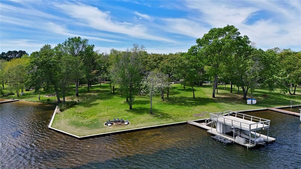 7811 Double Oaks Road, Athens, TX 75752 7811 Double Oaks Road, Athens, TX 75752