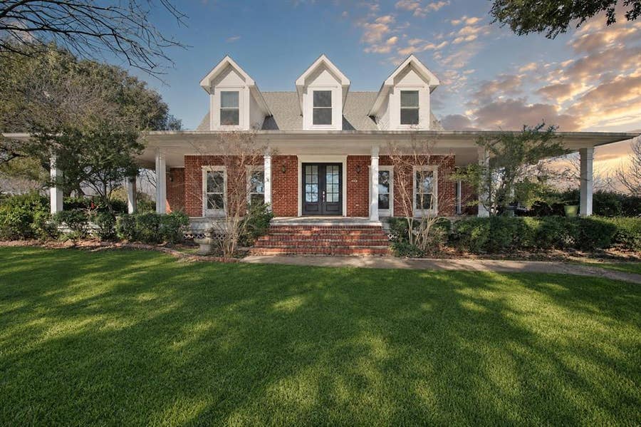 Property photo for 405 Chippendale Drive, Heath, TX