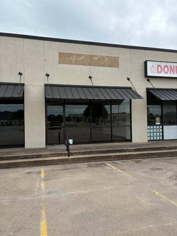 Property photo for 2203 W Ennis Avenue, #400, Ennis, TX