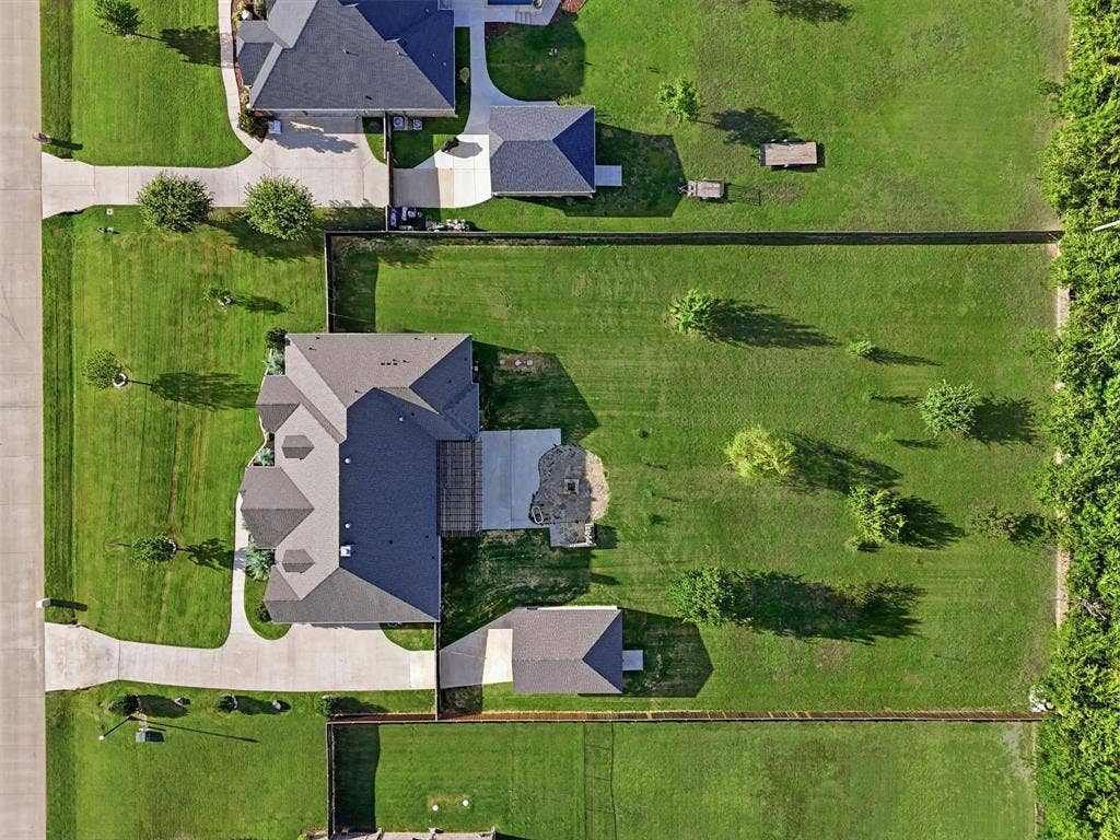 117 Vail Lane, Waxahachie, TX 75167 Overhead view with fruit trees in the back yard!