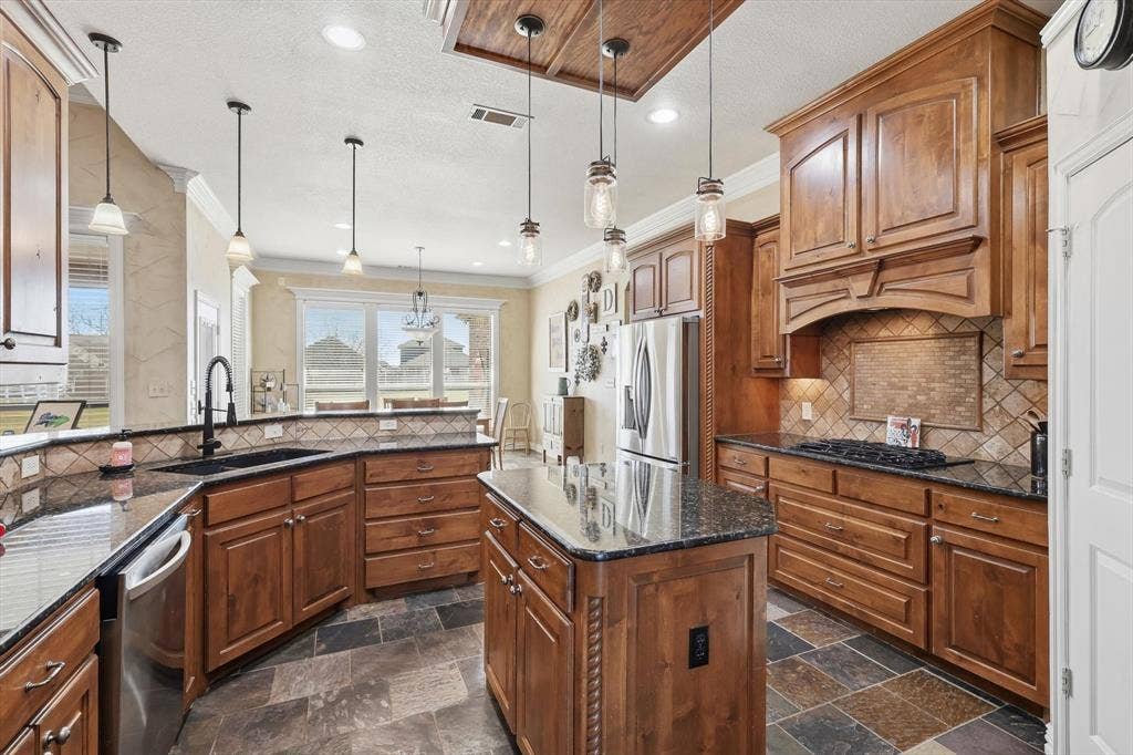 209 Lonesome Prairie Trail, Haslet, TX 76052